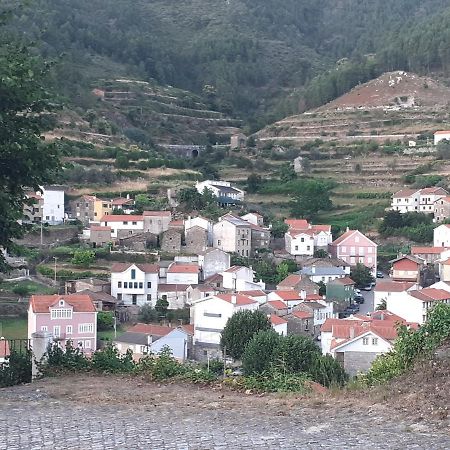 Casa Encantada - Alvoco Da Serra Villa Esterno foto