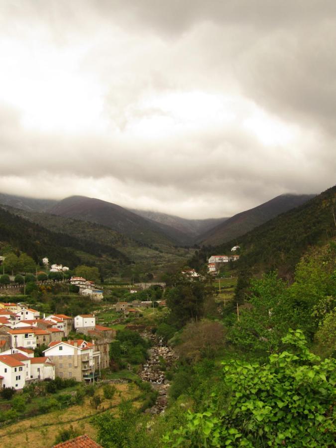 Casa Encantada - Alvoco Da Serra Villa Esterno foto