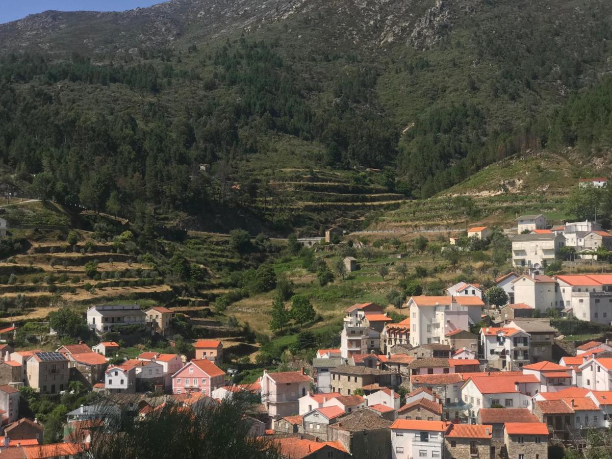 Casa Encantada - Alvoco Da Serra Villa Esterno foto