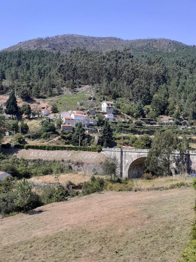 Casa Encantada - Alvoco Da Serra Villa Esterno foto